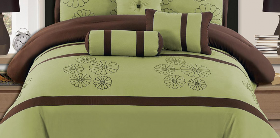 7 Pieces Luxury Embroidery Comforter Set Bed